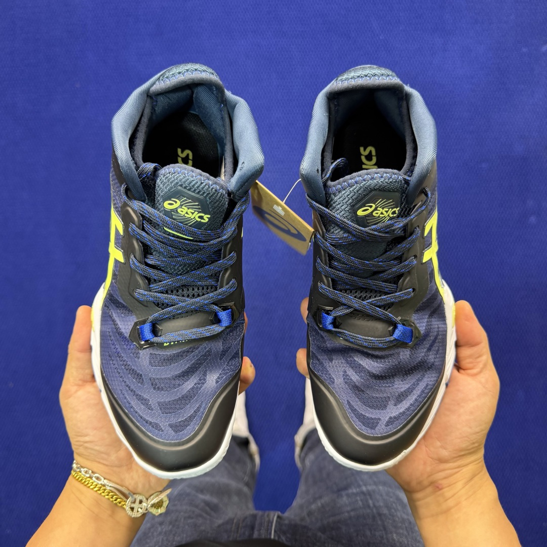 亚瑟士中帮排球🏐训练鞋！Asics Metarise 1.0树脂加工的网眼材料的鞋面结构为脚的运动提供了