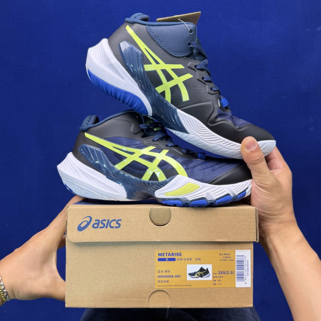 亚瑟士中帮排球🏐训练鞋！Asics Metarise 1.0树脂加工的网眼材料的鞋面结构为脚的运动提供了