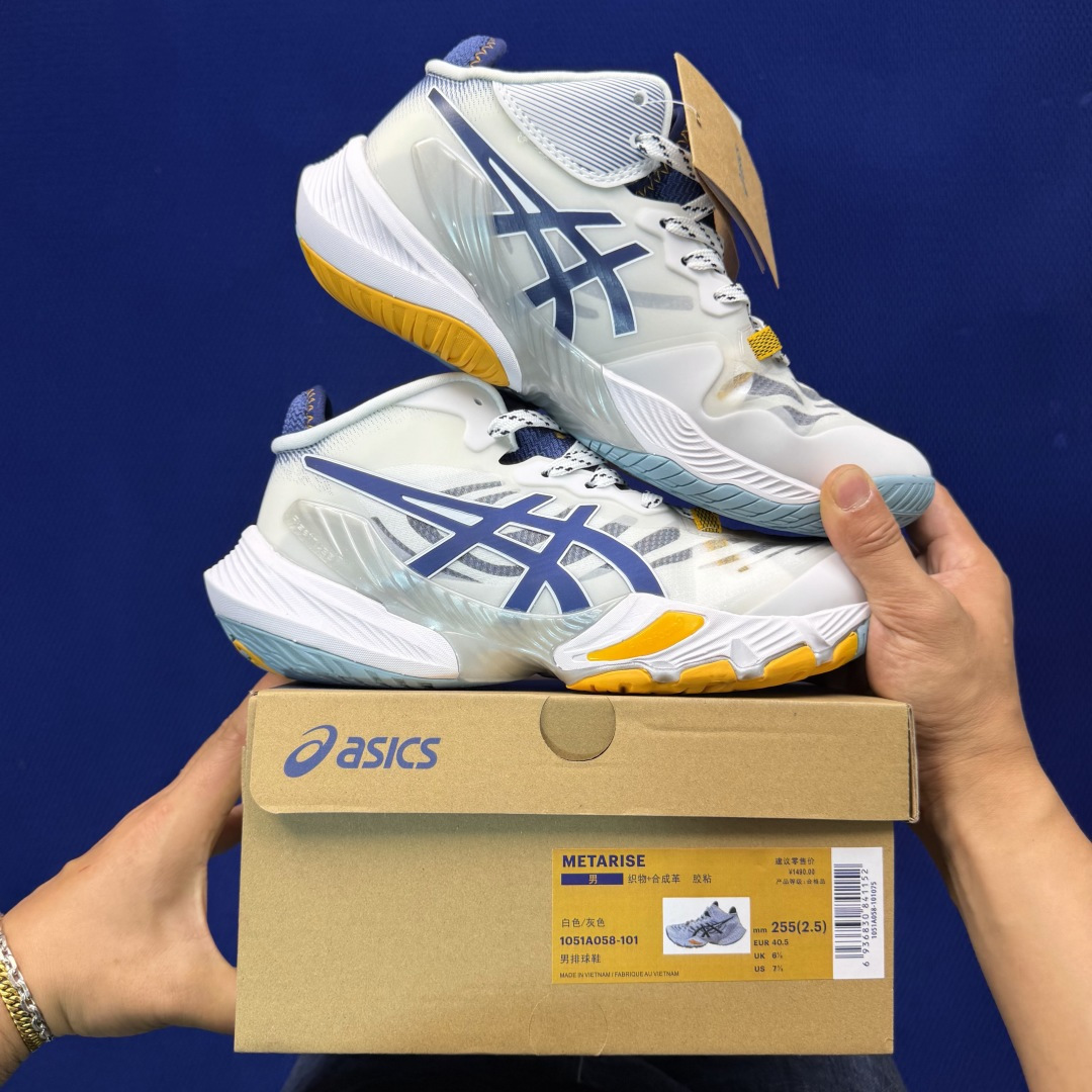亚瑟士中帮排球🏐训练鞋！Asics Metarise 1.0树脂加工的网眼材料的鞋面结构为脚的运动提供了