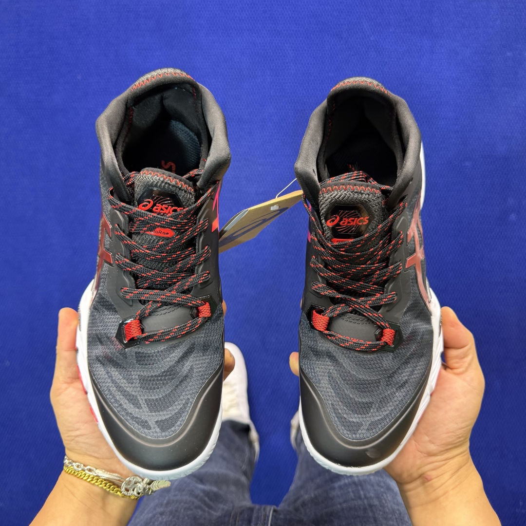 亚瑟士中帮排球🏐训练鞋！Asics Metarise 1.0树脂加工的网眼材料的鞋面结构为脚的运动提供了