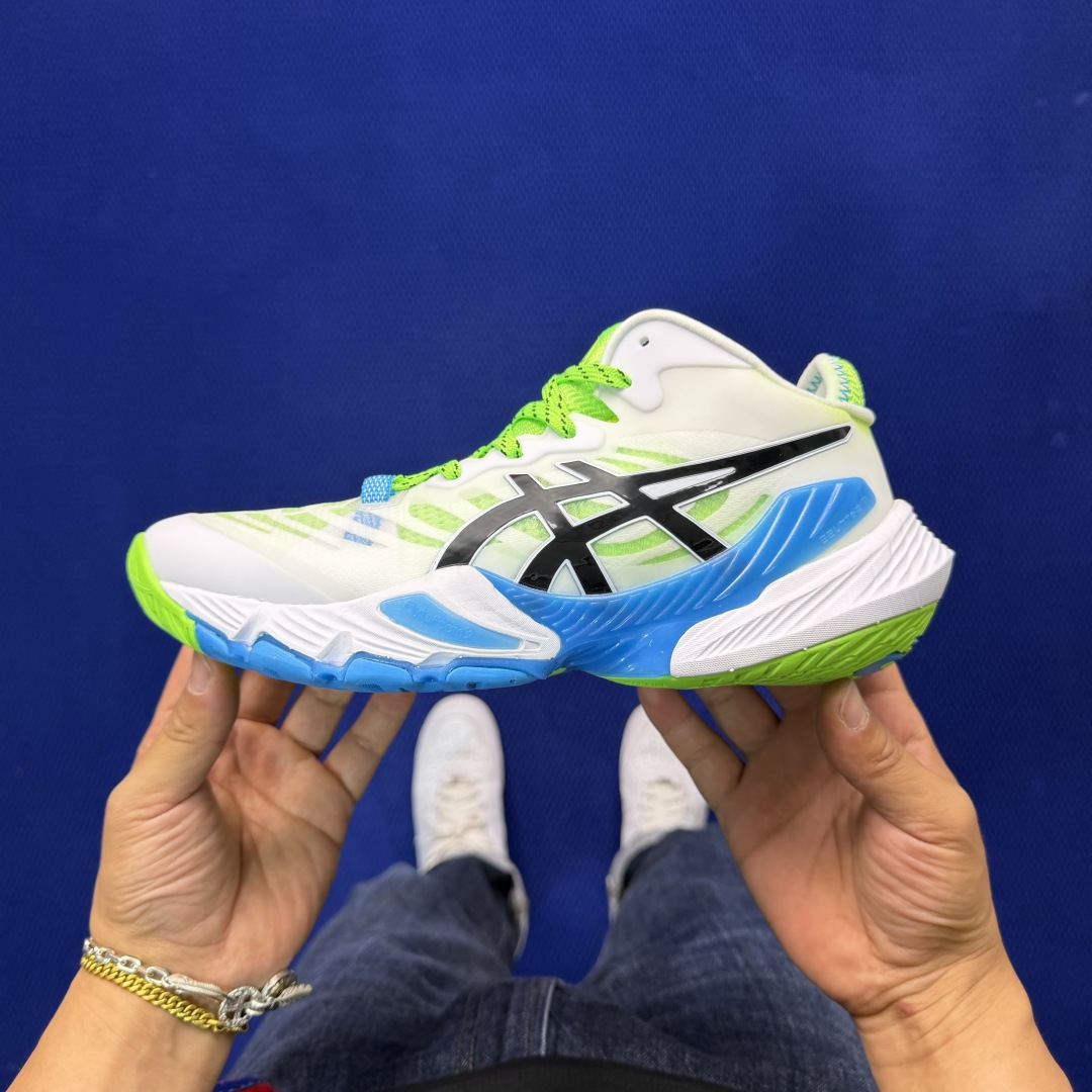 亚瑟士中帮排球🏐训练鞋！Asics Metarise 1.0树脂加工的网眼材料的鞋面结构为脚的运动提供了
