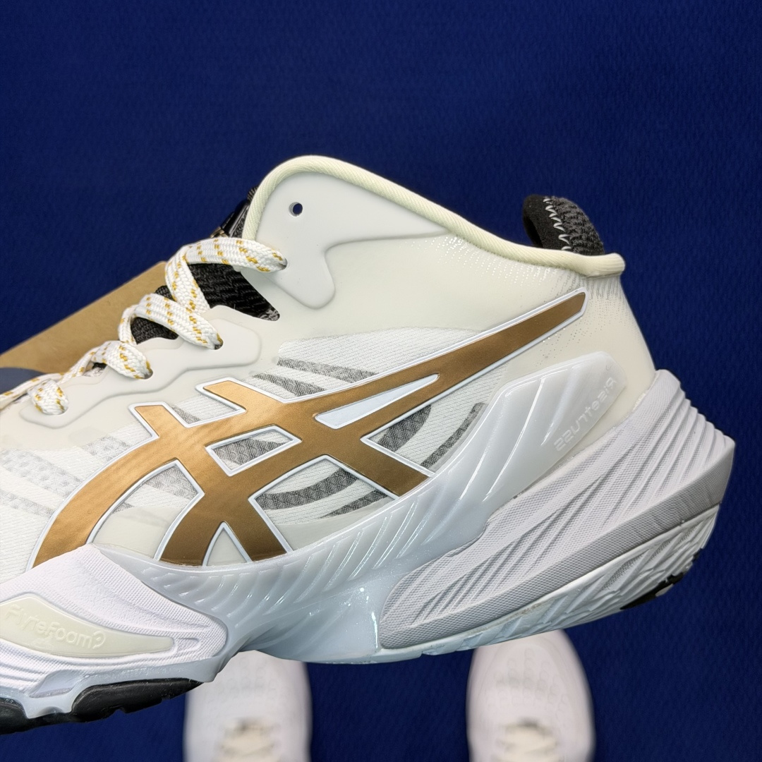 亚瑟士中帮排球🏐训练鞋！Asics Metarise 1.0树脂加工的网眼材料的鞋面结构为脚的运动提供了