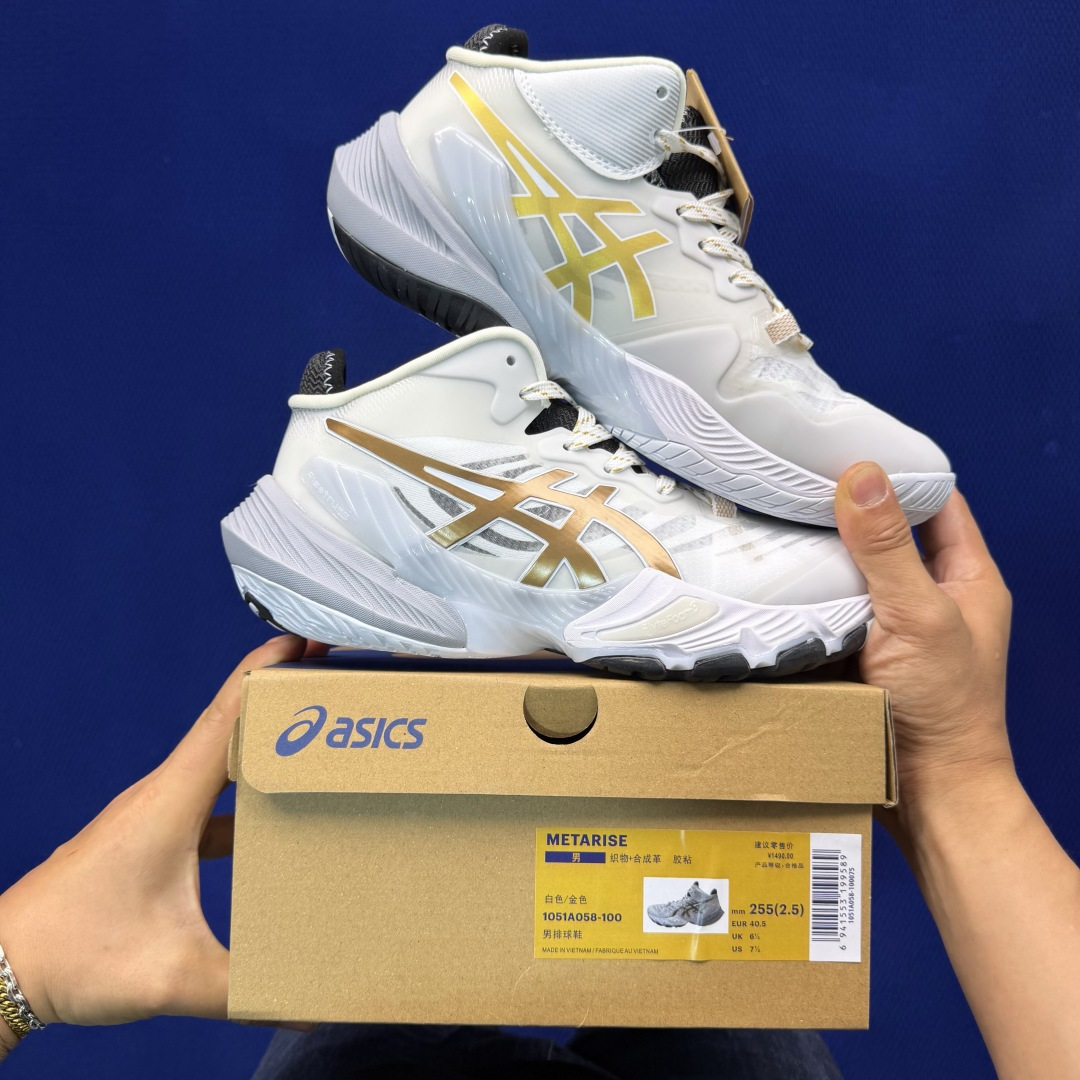 亚瑟士中帮排球🏐训练鞋！Asics Metarise 1.0树脂加工的网眼材料的鞋面结构为脚的运动提供了