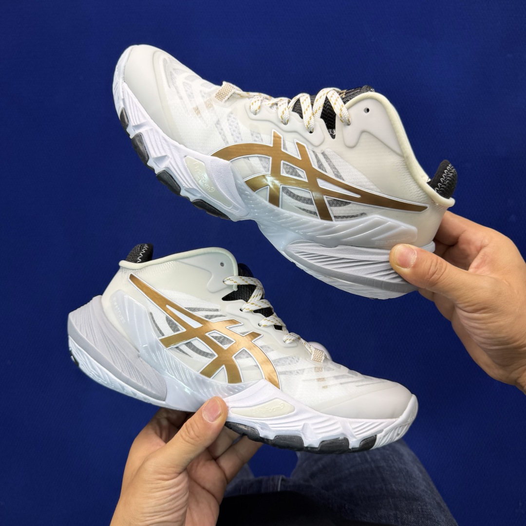 亚瑟士中帮排球🏐训练鞋！Asics Metarise 1.0树脂加工的网眼材料的鞋面结构为脚的运动提供了