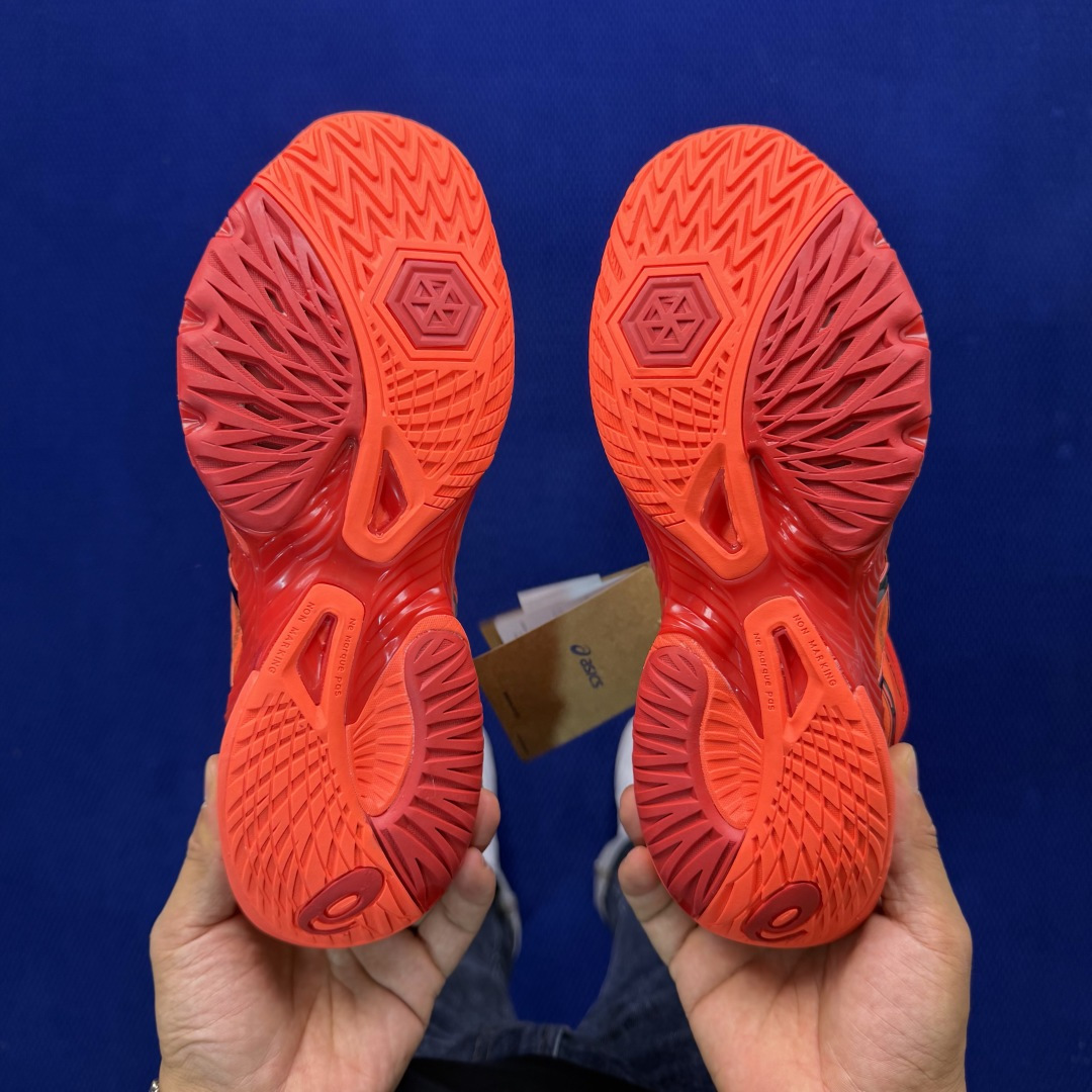 亚瑟士中帮排球🏐训练鞋！Asics Metarise 1.0树脂加工的网眼材料的鞋面结构为脚的运动提供了