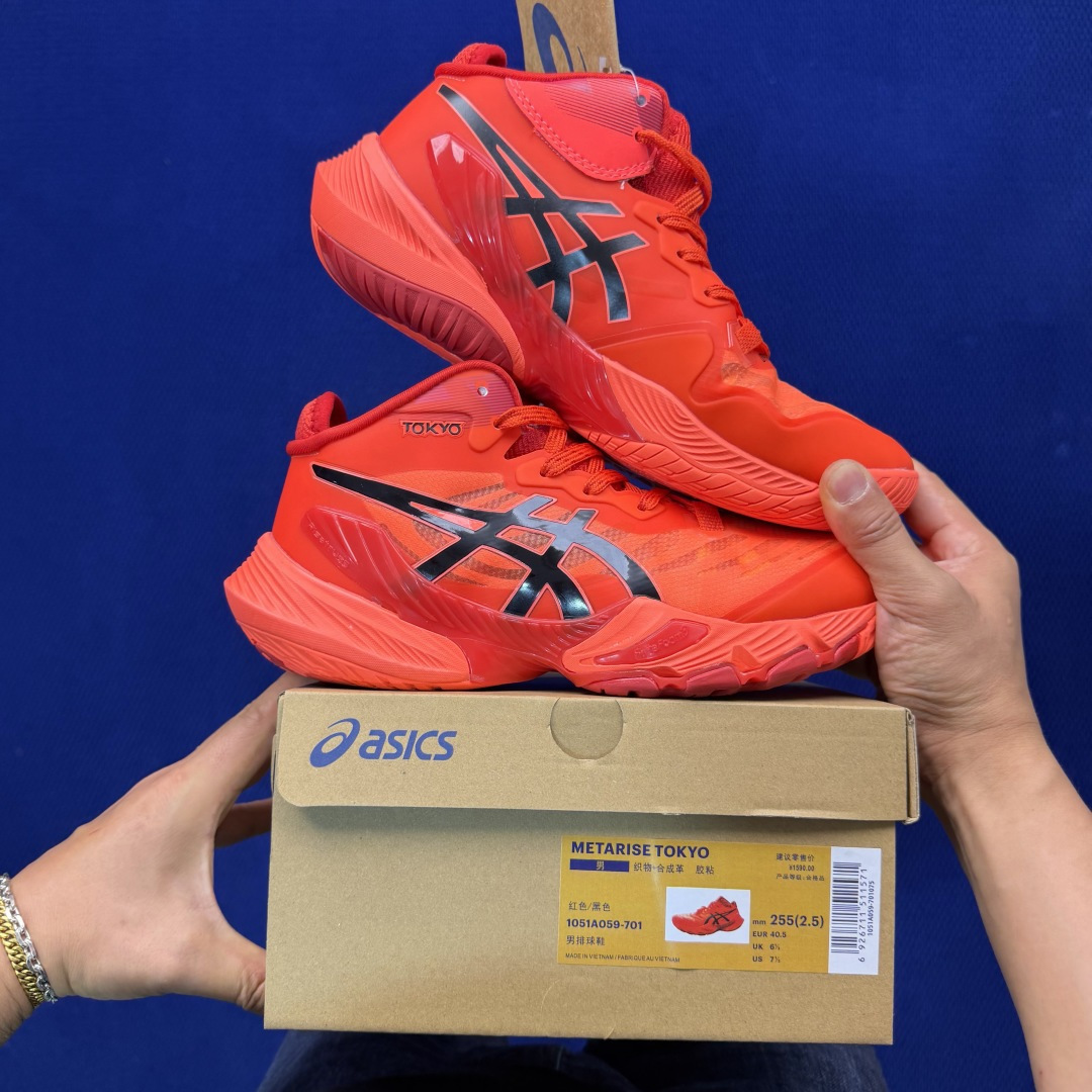 亚瑟士中帮排球🏐训练鞋！Asics Metarise 1.0树脂加工的网眼材料的鞋面结构为脚的运动提供了