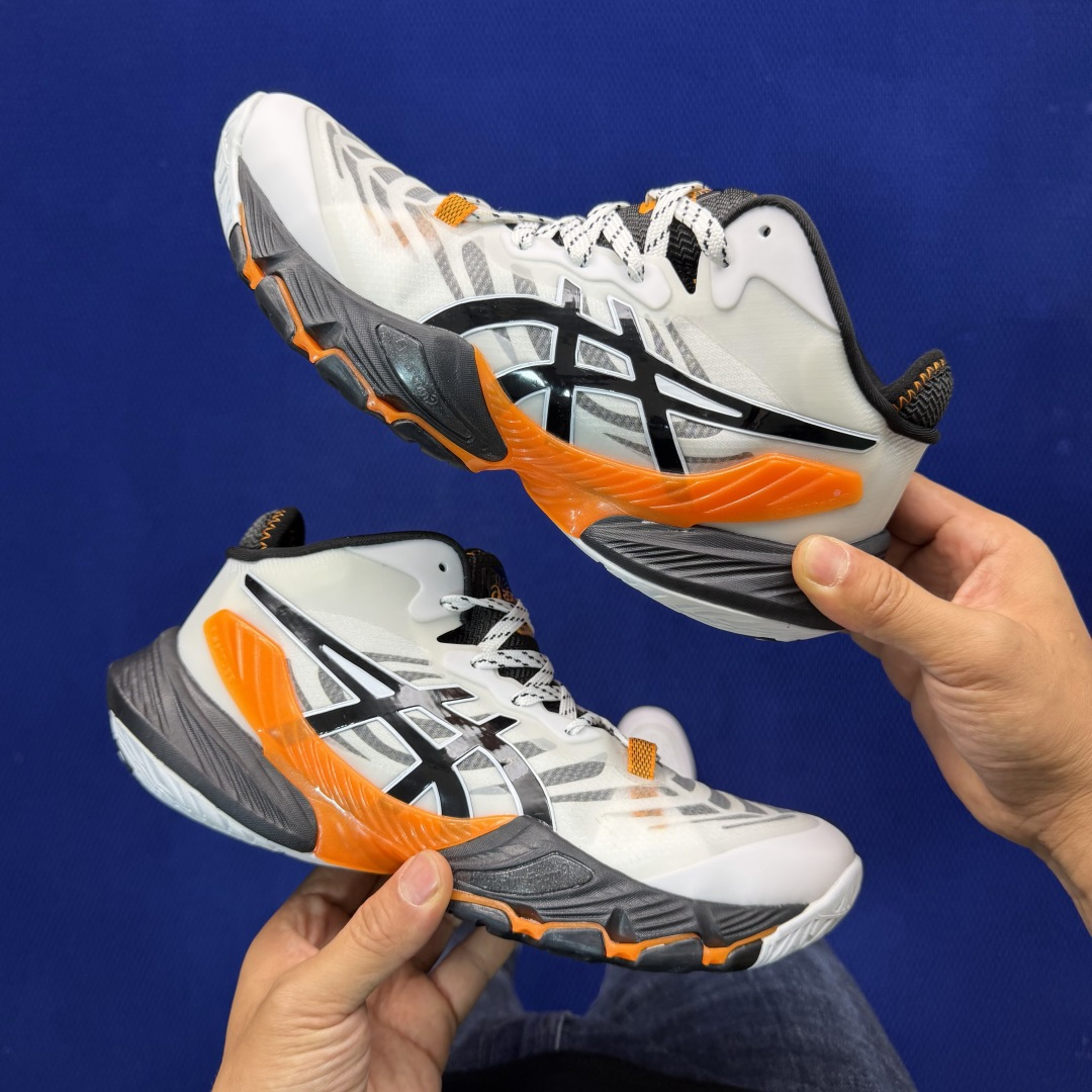 亚瑟士中帮排球🏐训练鞋！Asics Metarise 1.0树脂加工的网眼材料的鞋面结构为脚的运动提供了