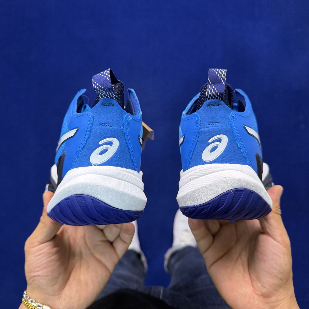 亚瑟士中帮训练鞋！Asics Metarise 2.0树脂加工的网眼材料的鞋面结构为脚的运动提供了耐用性