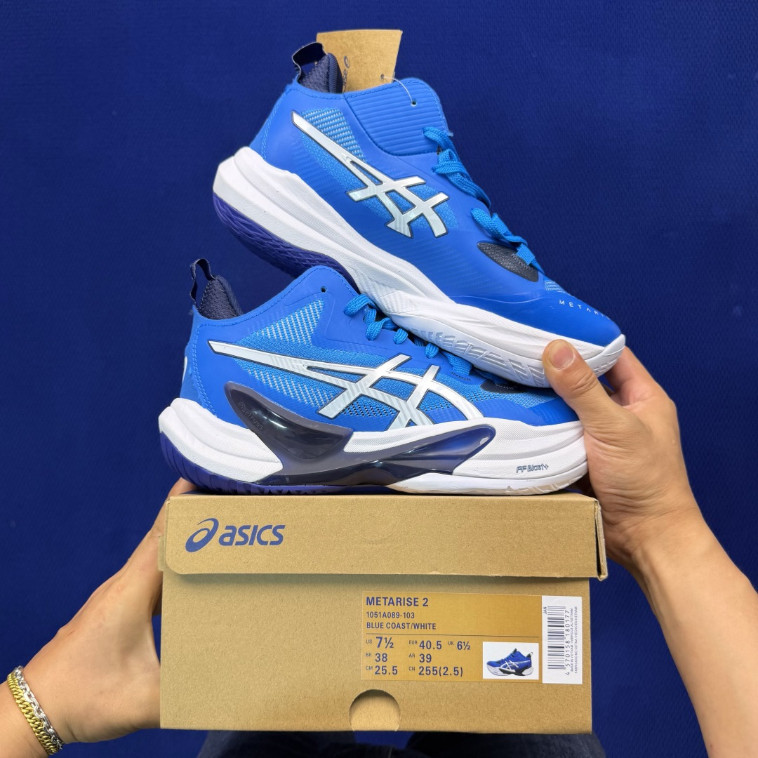 亚瑟士中帮训练鞋！Asics Metarise 2.0树脂加工的网眼材料的鞋面结构为脚的运动提供了耐用性
