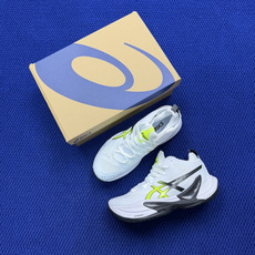 亚瑟士中帮训练鞋!Asics Metarise 2.0树脂加工的网眼材料的鞋面结构为脚的运动提供了耐用性 亚瑟士中帮训练鞋!Asics Metarise 2.0树脂加工的网眼材料的鞋面结构为脚的运动提供了耐用性