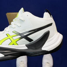 亚瑟士中帮训练鞋!Asics Metarise 2.0树脂加工的网眼材料的鞋面结构为脚的运动提供了耐用性 亚瑟士中帮训练鞋!Asics Metarise 2.0树脂加工的网眼材料的鞋面结构为脚的运动提供了耐用性