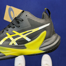 亚瑟士中帮训练鞋!Asics Metarise 2.0树脂加工的网眼材料的鞋面结构为脚的运动提供了耐用性 亚瑟士中帮训练鞋!Asics Metarise 2.0树脂加工的网眼材料的鞋面结构为脚的运动提供了耐用性