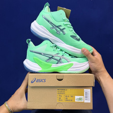 亚瑟士中帮训练鞋!Asics Metarise 2.0树脂加工的网眼材料的鞋面结构为脚的运动提供了耐用性 亚瑟士中帮训练鞋!Asics Metarise 2.0树脂加工的网眼材料的鞋面结构为脚的运动提供了耐用性