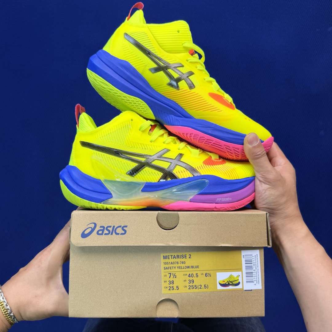 亚瑟士中帮训练鞋！Asics Metarise 2.0树脂加工的网眼材料的鞋面结构为脚的运动提供了耐用性