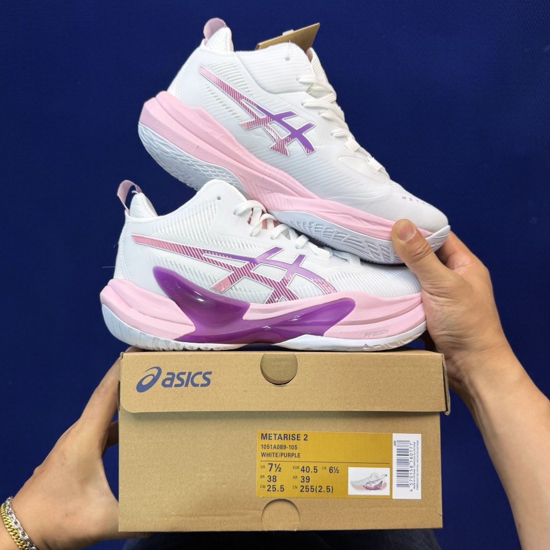 亚瑟士中帮训练鞋！Asics Metarise 2.0树脂加工的网眼材料的鞋面结构为脚的运动提供了耐用性