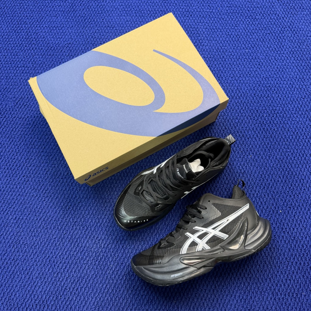 亚瑟士中帮训练鞋！Asics Metarise 2.0树脂加工的网眼材料的鞋面结构为脚的运动提供了耐用性