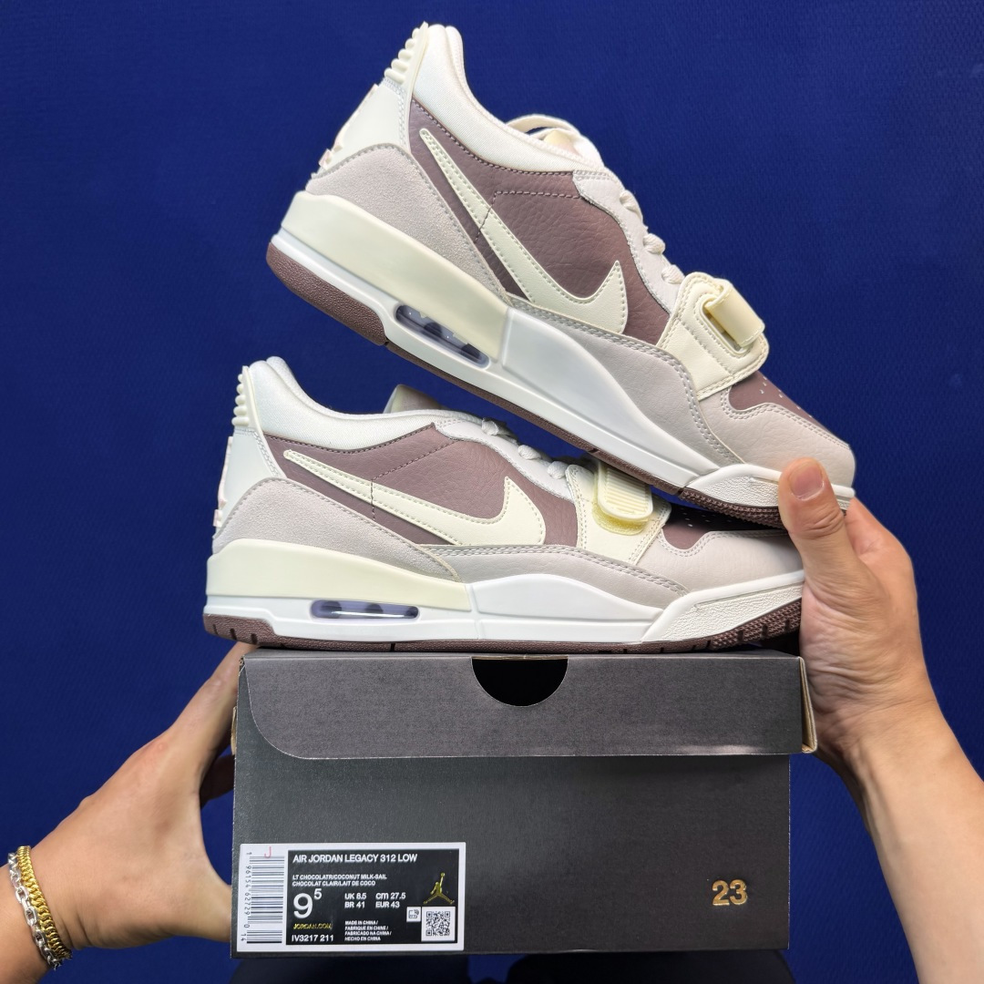 aj312系列 第105色！低帮 米白棕货号:IV3217-211 尺码:36-46带半码
