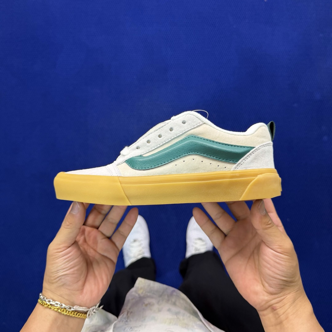 虎扑版！Vans Knu-Skool 低帮 KK51纯原级别外贸订单！万斯经典 硫化翻毛皮板鞋 粗宽立体