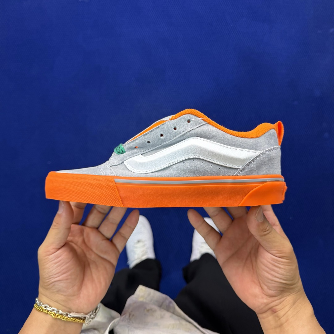 虎扑版！Vans Knu-Skool 低帮 KK26纯原级别外贸订单！万斯经典 硫化翻毛皮板鞋 粗宽立体
