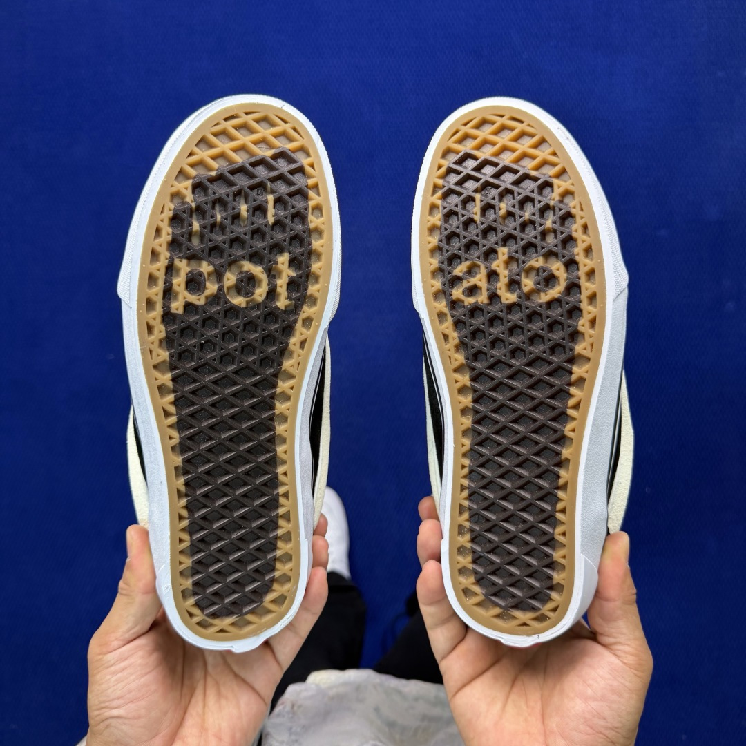 虎扑版！Vans Knu-Skool 低帮 KK08纯原级别外贸订单！万斯经典 硫化翻毛皮板鞋 粗宽立体