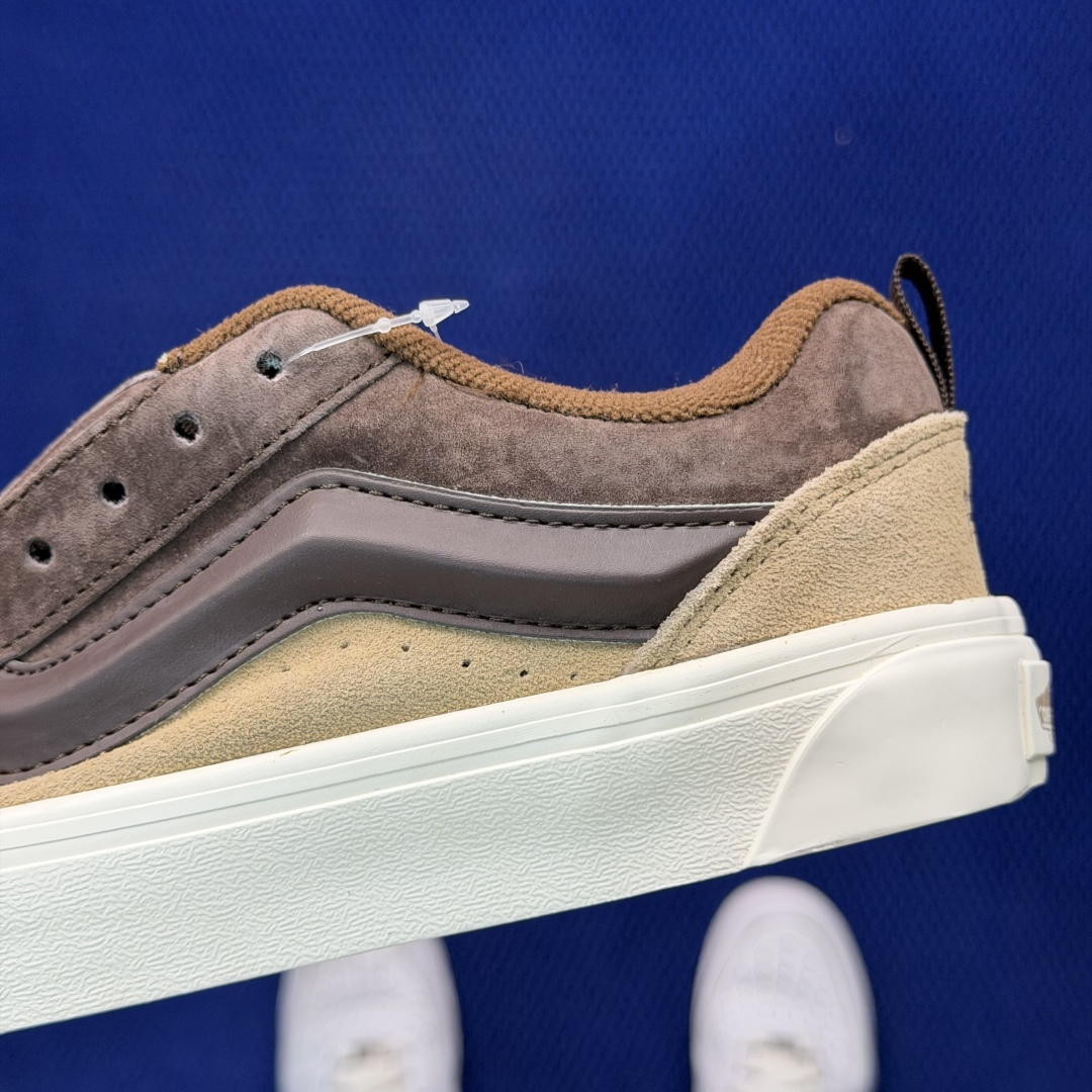 虎扑版！Vans Knu-Skool 低帮 KK32纯原级别外贸订单！万斯经典 硫化翻毛皮板鞋 粗宽立体