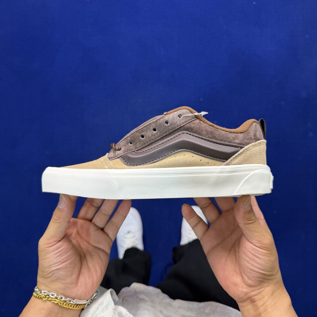 虎扑版！Vans Knu-Skool 低帮 KK32纯原级别外贸订单！万斯经典 硫化翻毛皮板鞋 粗宽立体