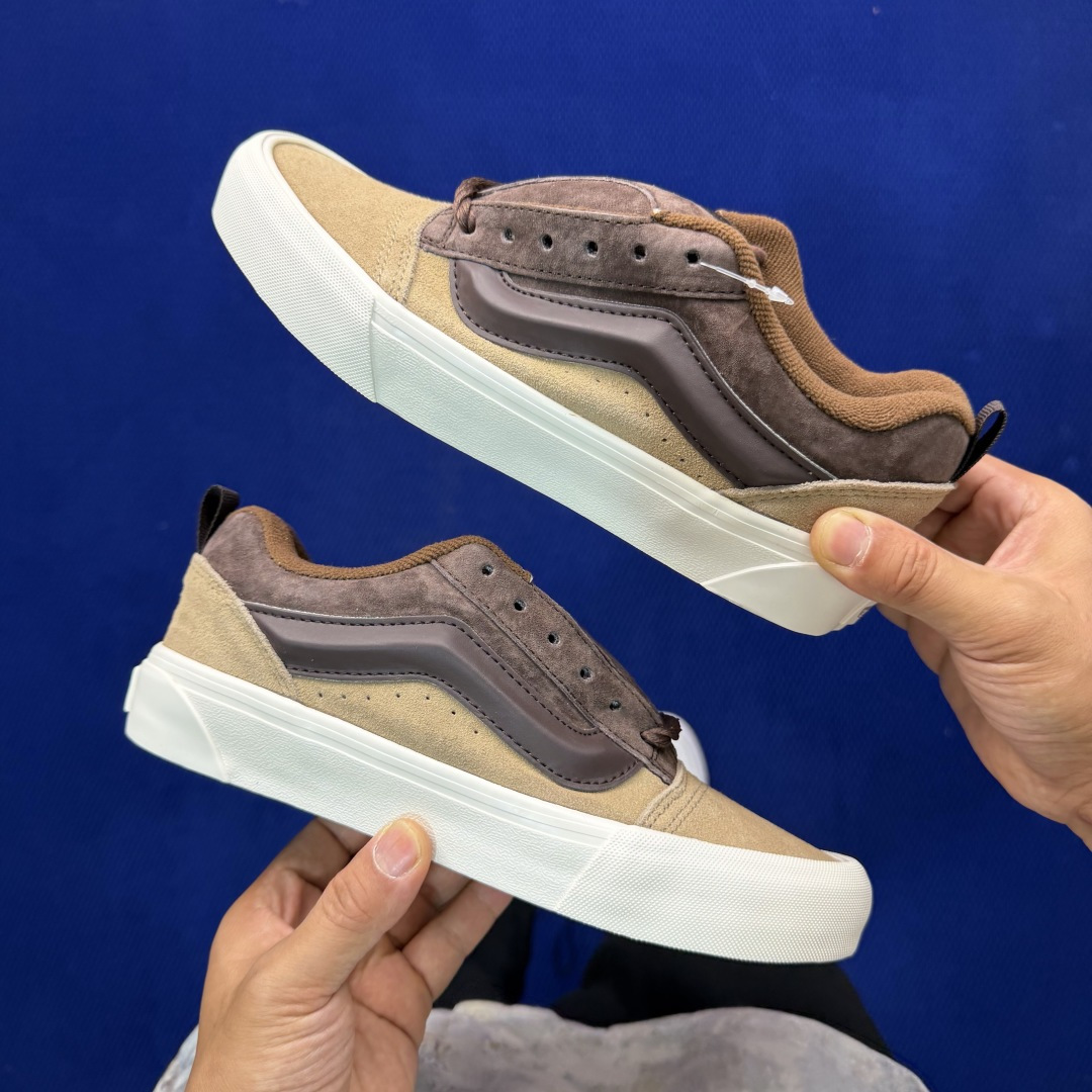 虎扑版！Vans Knu-Skool 低帮 KK32纯原级别外贸订单！万斯经典 硫化翻毛皮板鞋 粗宽立体