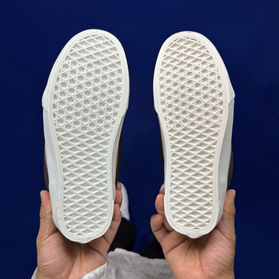 虎扑版！Vans Knu-Skool 低帮 KK32纯原级别外贸订单！万斯经典 硫化翻毛皮板鞋 粗宽立体