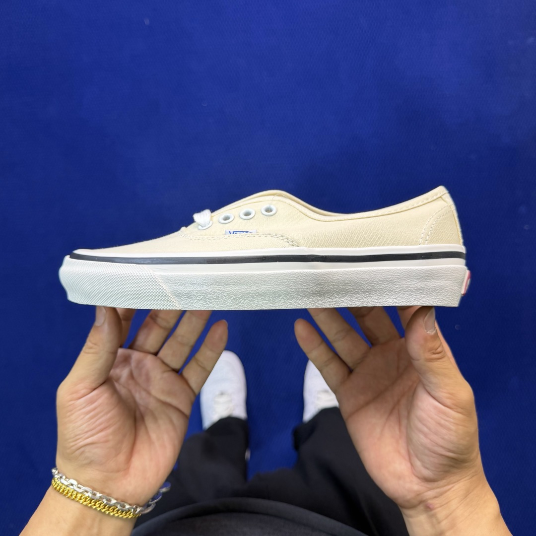 虎扑版！Vans Authentic 安纳海姆 056V纯原级别外贸订单！万斯经典 硫化帆布板鞋正品海鸥