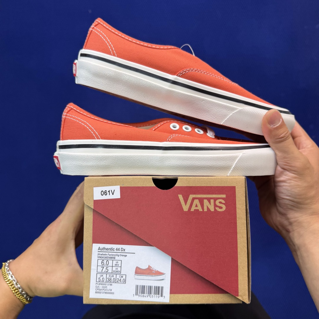 虎扑版！Vans Authentic 安纳海姆 061V纯原级别外贸订单！万斯经典 硫化帆布板鞋正品海鸥