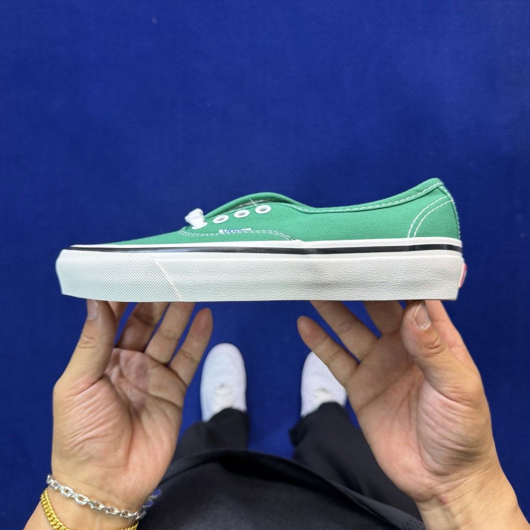 虎扑版！Vans Authentic 安纳海姆 054V纯原级别外贸订单！万斯经典 硫化帆布板鞋正品海鸥