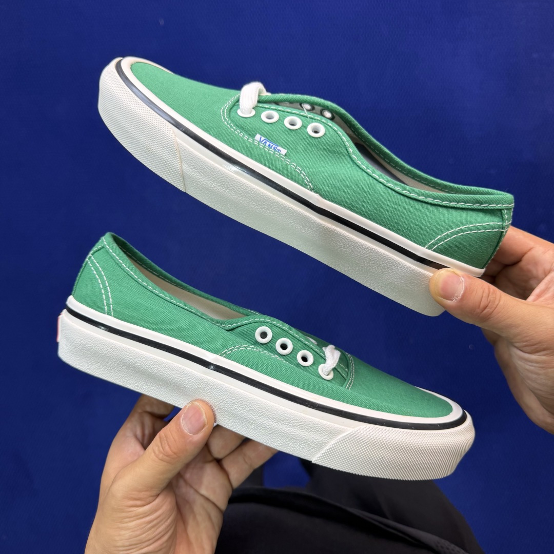 虎扑版！Vans Authentic 安纳海姆 054V纯原级别外贸订单！万斯经典 硫化帆布板鞋正品海鸥