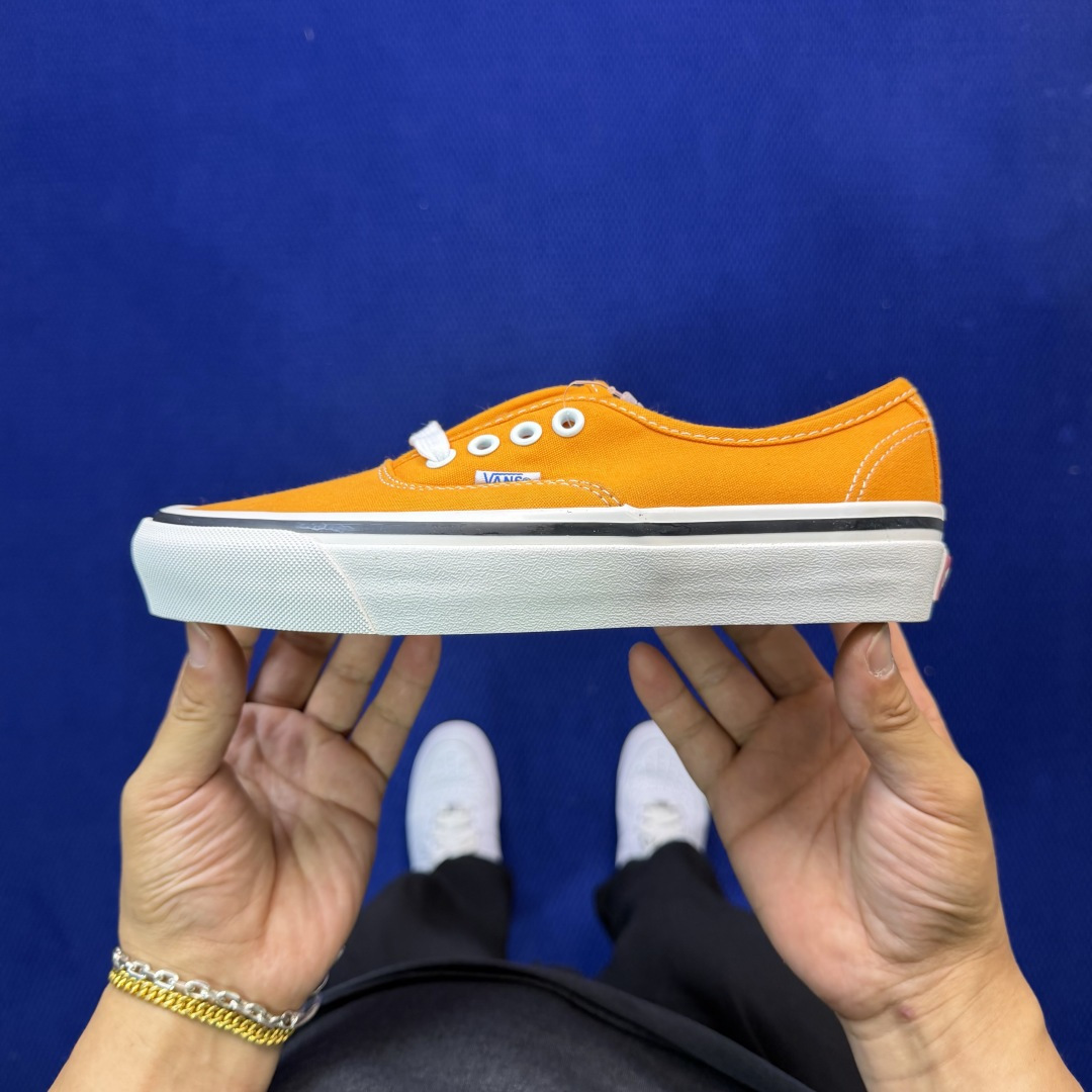 虎扑版！Vans Authentic 安纳海姆 057V纯原级别外贸订单！万斯经典 硫化帆布板鞋正品海鸥