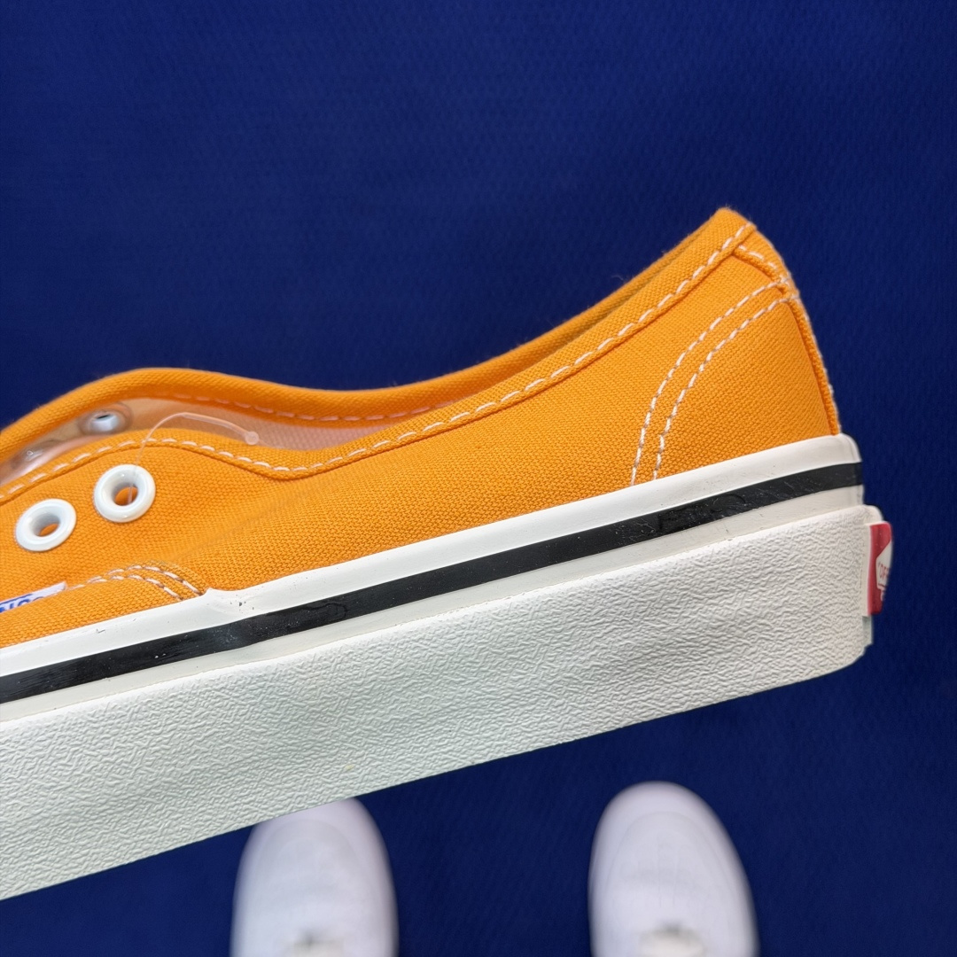 虎扑版！Vans Authentic 安纳海姆 057V纯原级别外贸订单！万斯经典 硫化帆布板鞋正品海鸥