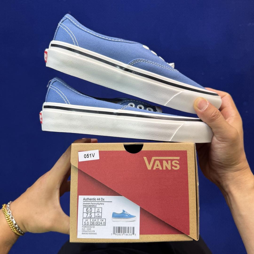 虎扑版！Vans Authentic 安纳海姆 051V纯原级别外贸订单！万斯经典 硫化帆布板鞋正品海鸥
