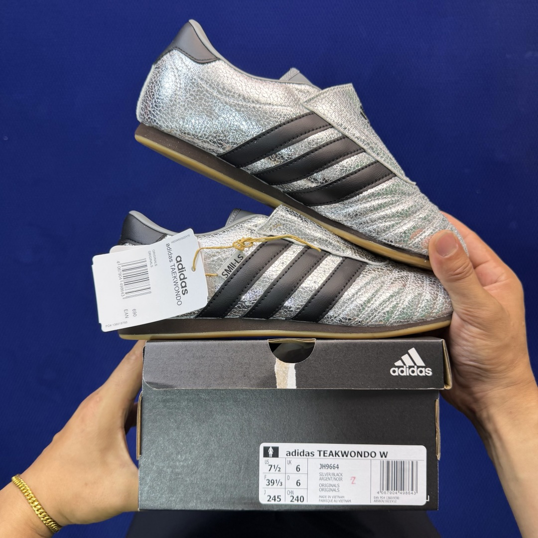 adidas originals Taekwondo 跆拳道训练鞋第6色:JH9664 全包鞋舌黑银尺码