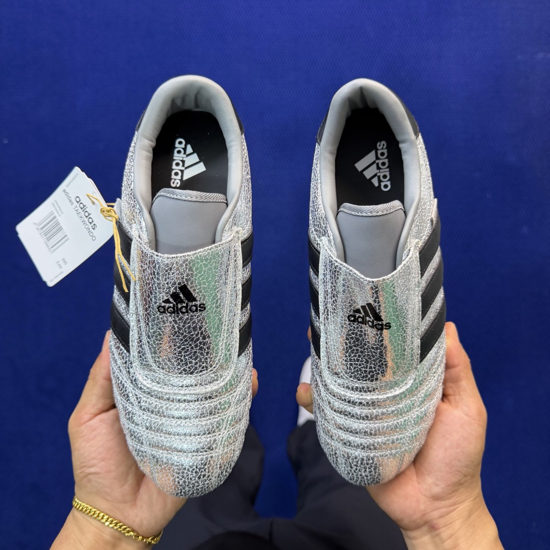 adidas originals Taekwondo 跆拳道训练鞋第6色:JH9664 全包鞋舌黑银尺码