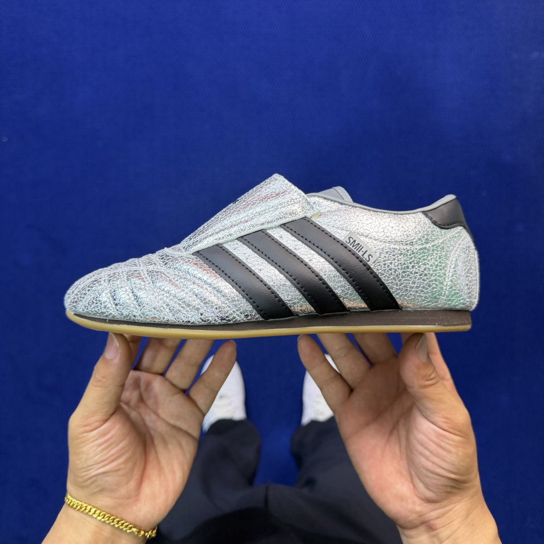 adidas originals Taekwondo 跆拳道训练鞋第6色:JH9664 全包鞋舌黑银尺码
