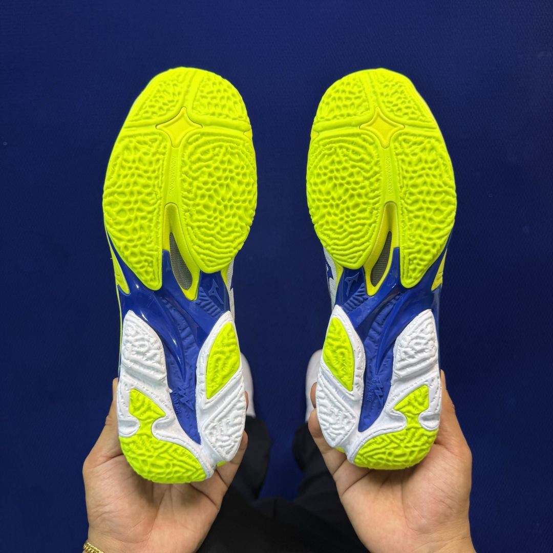 外贸爆款 Mizuno Wave Lightning ELITE 排球鞋 共4色！货号：V1GA 尺码：