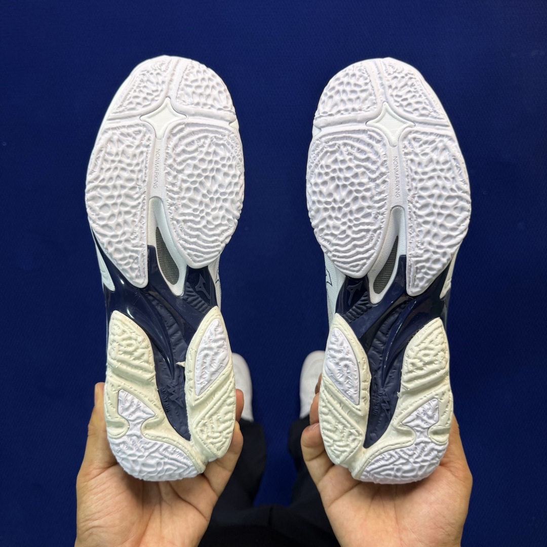 外贸爆款 Mizuno Wave Lightning ELITE 排球鞋 共4色！货号：V1GA 尺码：