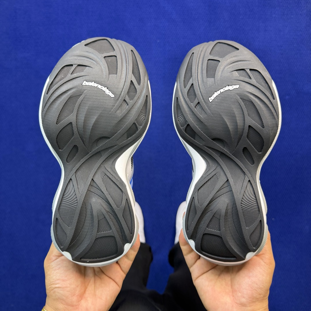 巴黎世家26代 Balenciaga巴黎世家 Jet 压纹印花 圆头厚底4.25cm 低帮 老爹鞋 白蓝