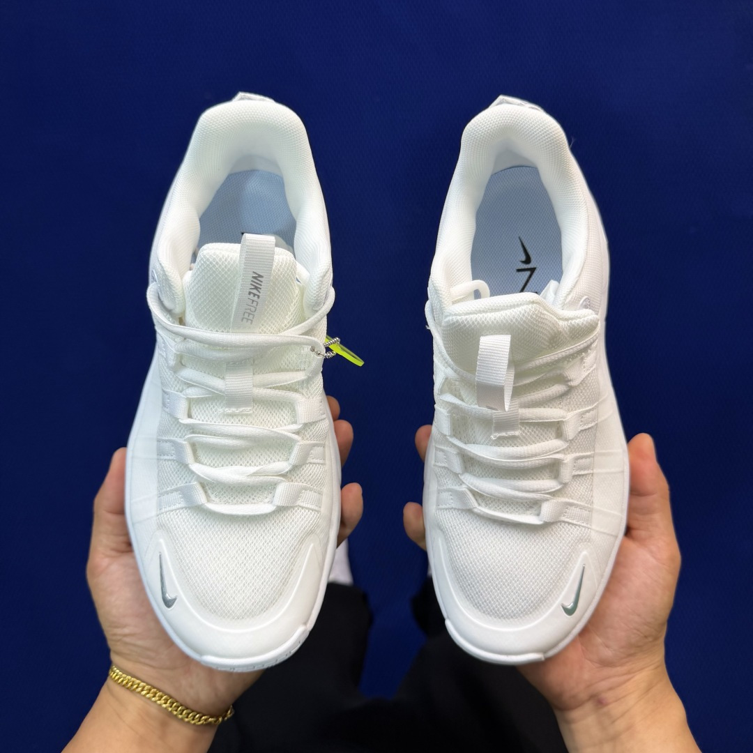 Nike Free Metcon 7 综合训练鞋货号：II7406-102 尺码：36-46带半码
