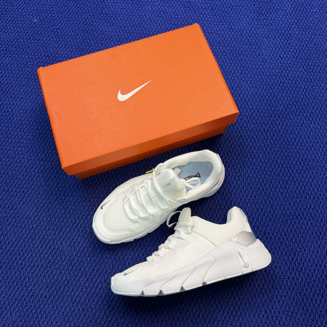 Nike Free Metcon 7 综合训练鞋货号：II7406-102 尺码：36-46带半码
