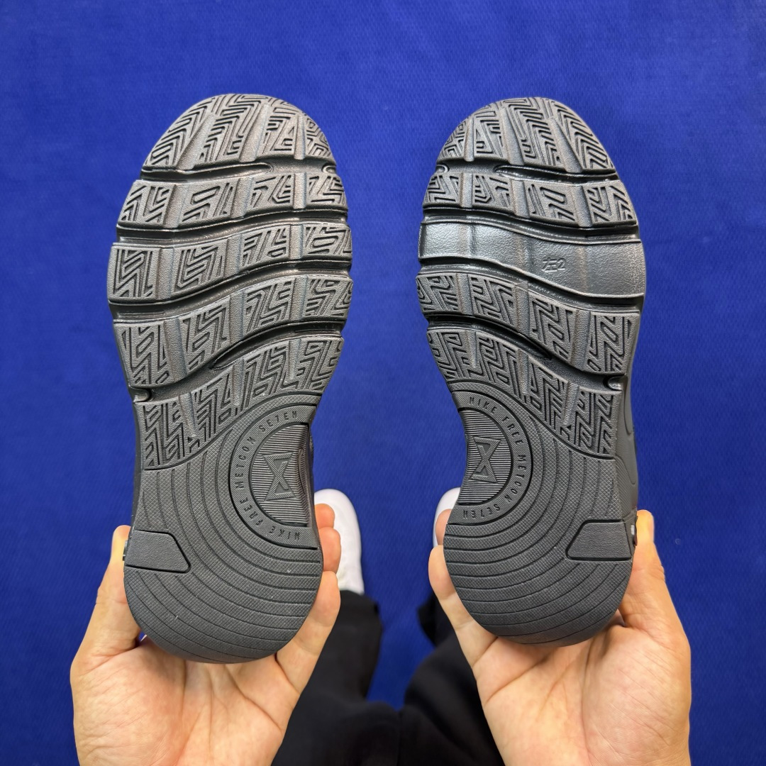 Nike Free Metcon 7 综合训练鞋货号：II7406-001 尺码：36-46带半码