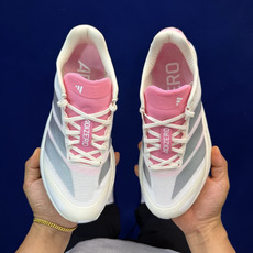 阿迪达跑鞋:波士顿13 第10色:白银粉adidas Adizero Boston 13 马拉松跑步鞋货 阿迪达跑鞋:波士顿13 第10色:白银粉adidas Adizero Boston 13 马拉松跑步鞋货