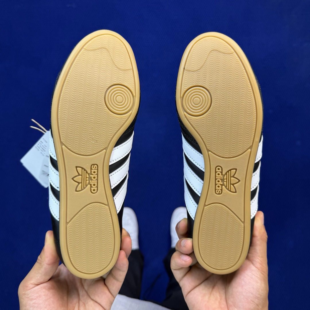 adidas originals Taekwondo 跆拳道训练鞋货号：JS1193 系带黑色尺码：36