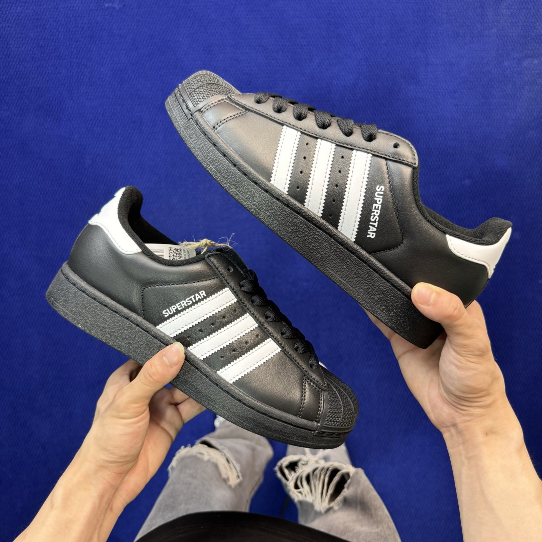 顶级全头层！经典贝壳头adlidas Superstar 黑色货号：JI0079 Size：36-45带