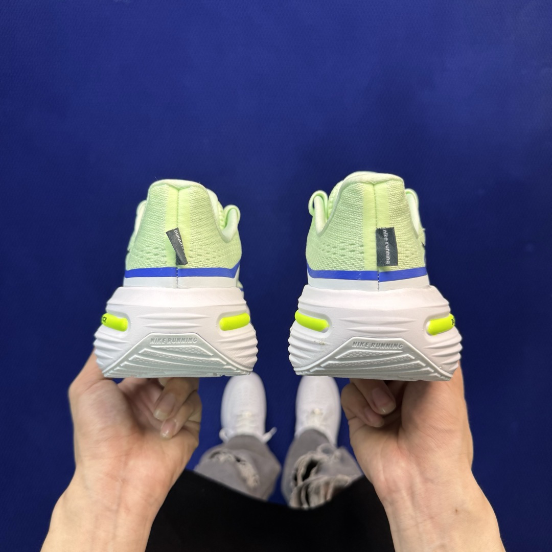 大厂纯原1:1！Nike Winflo 12 跑步鞋公司级 第3色: 白绿货号：HV9272-700 尺
