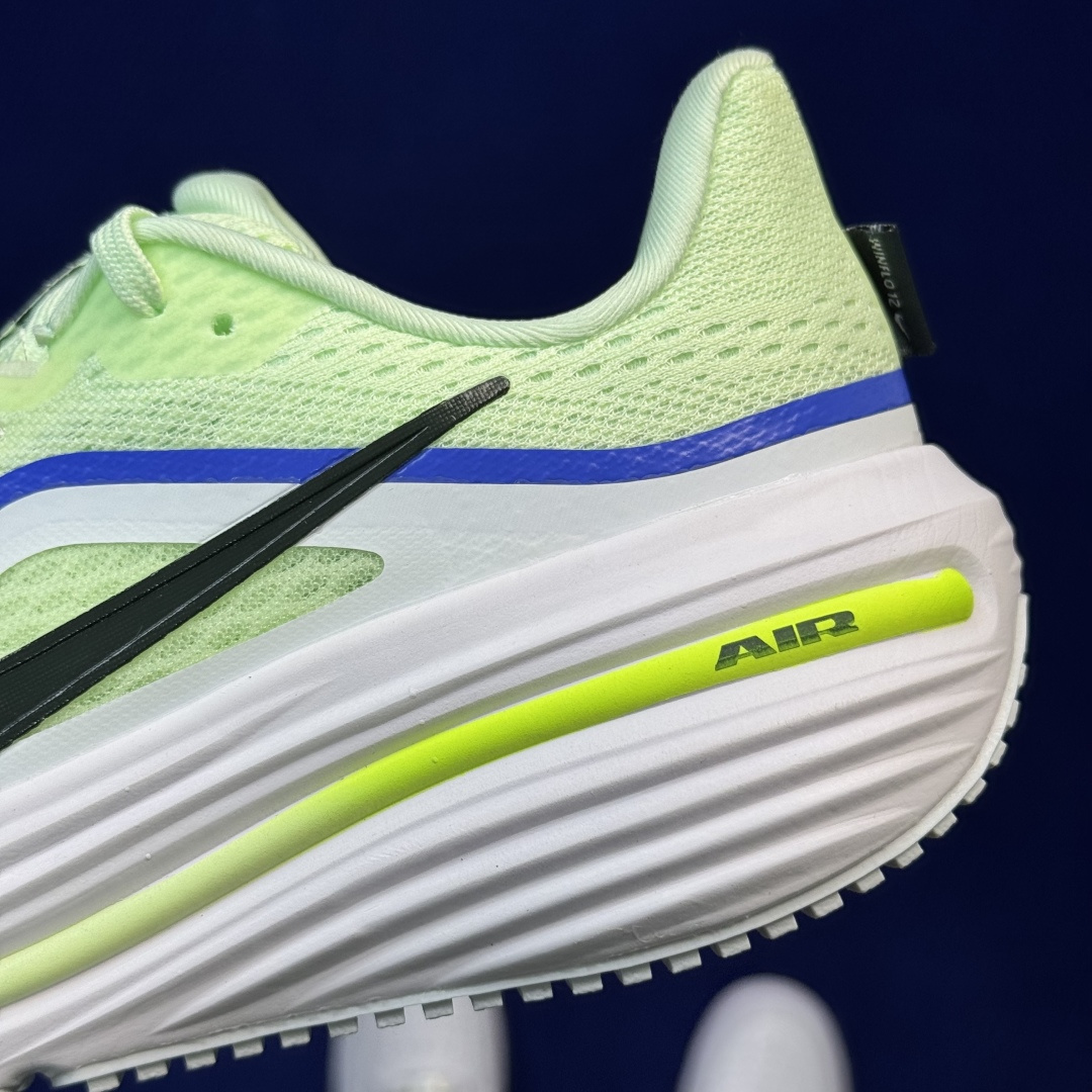 大厂纯原1:1！Nike Winflo 12 跑步鞋公司级 第3色: 白绿货号：HV9272-700 尺