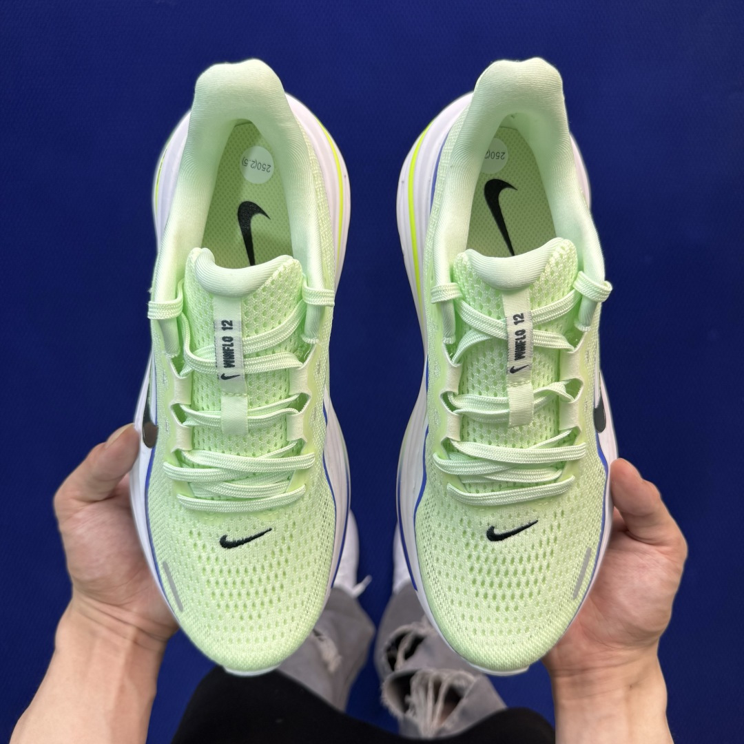 大厂纯原1:1！Nike Winflo 12 跑步鞋公司级 第3色: 白绿货号：HV9272-700 尺